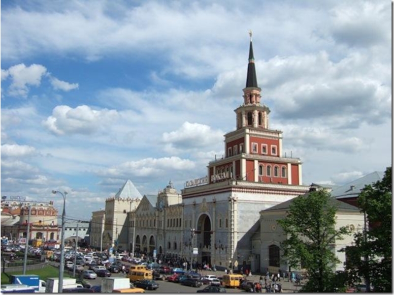 Площадь казанского вокзала. Площадь Казанского вокзала Москвы. Казанский вокзал площадь трех вокзалов. Площадь трёх вокзалов Казанский собор Казанский вокзал. Казанский вокзал Москва 20 век.