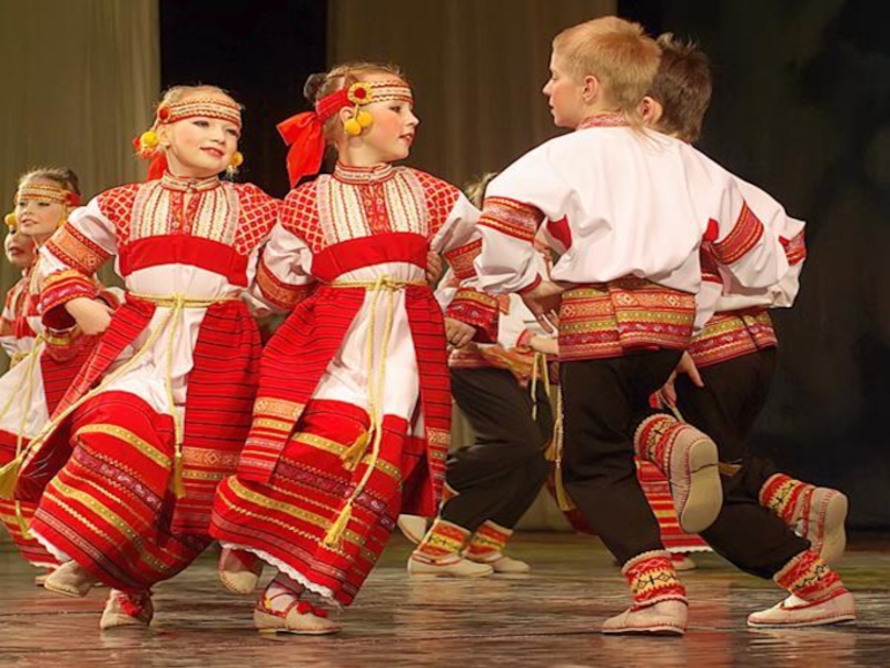 Танец народов дети